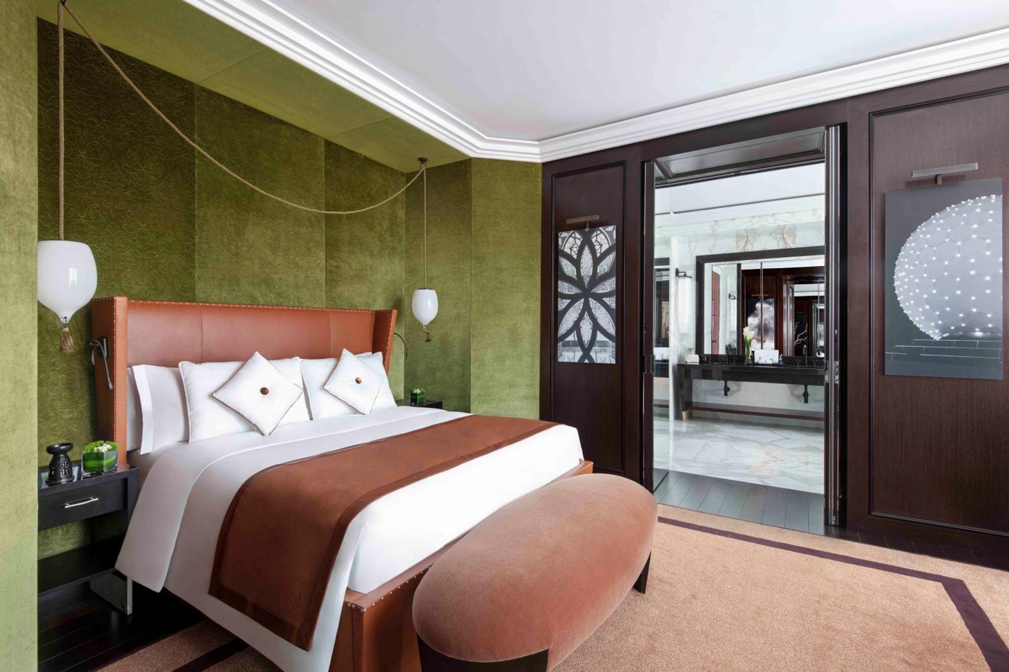 Banyan Tree Doha At La Cigale Mushaireb Экстерьер фото A bedroom at the Mandarin Oriental, London