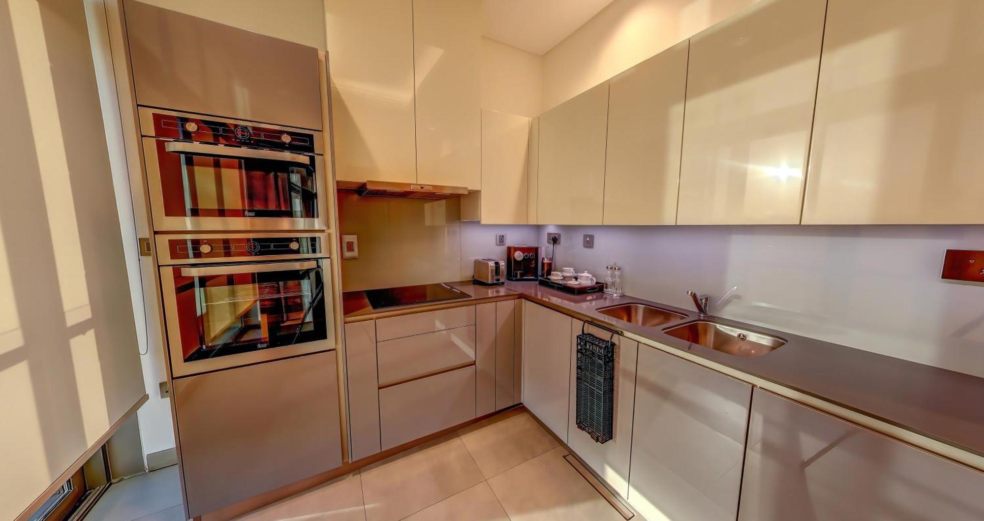 Banyan Tree Doha At La Cigale Mushaireb Экстерьер фото A kitchen