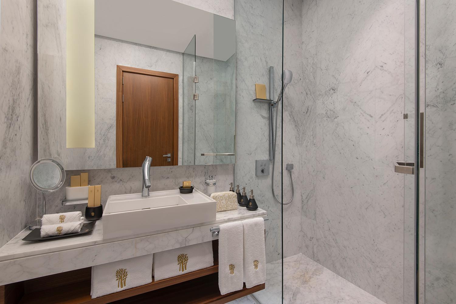 Banyan Tree Doha At La Cigale Mushaireb Номер фото Bathroom